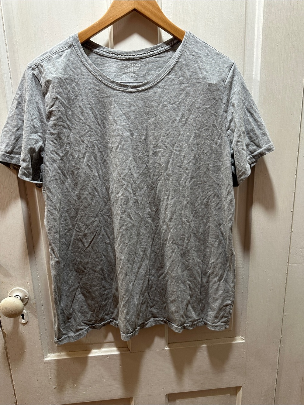 Time and Tru Women's Short Sleeve Crew Tee - Light Heather Gray